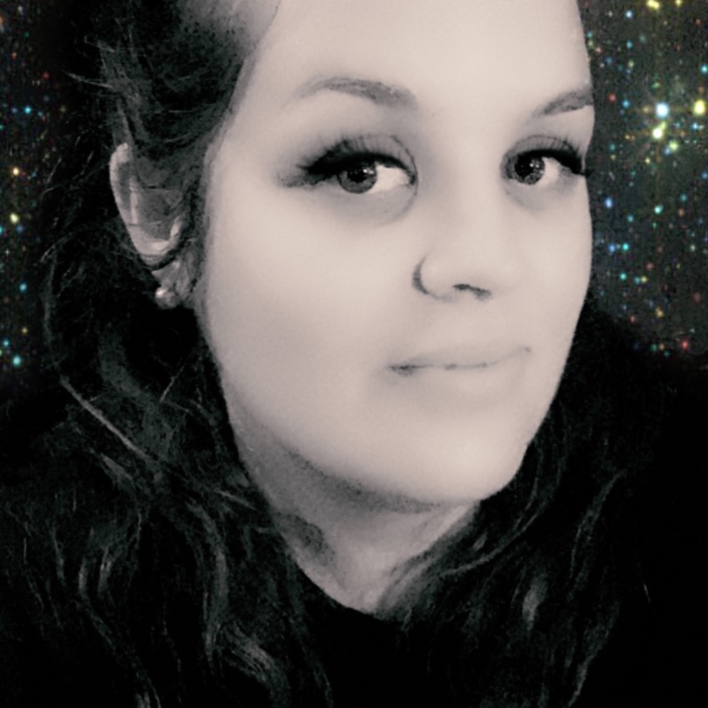 Meet your Posher, Alisha